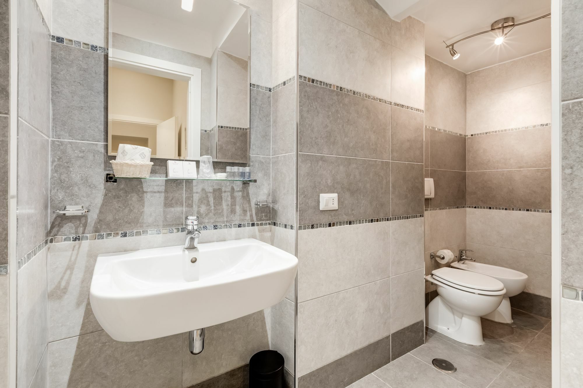 Vaticano 38 Suites Roma Esterno foto